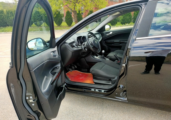 Alfa Romeo Giulietta cena 14900 przebieg: 230000, rok produkcji 2012 z Biała małe 211